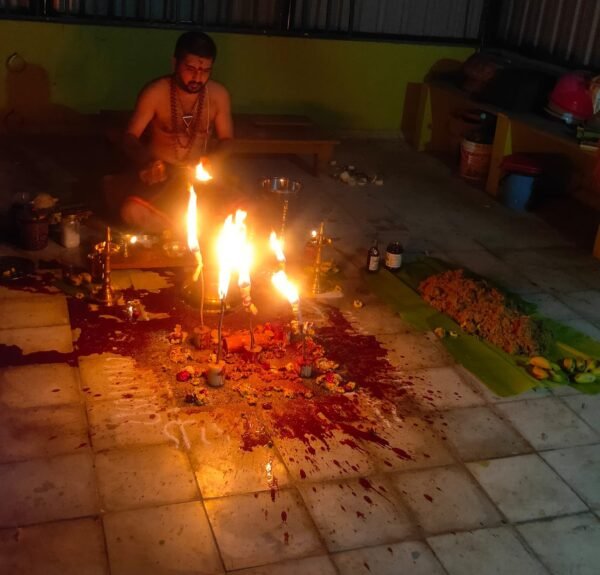 chathan, chathan seva, karineeli, karineeli bhagavati, vishnumaya chathan, karinkutti chathan, karinkutty chathan